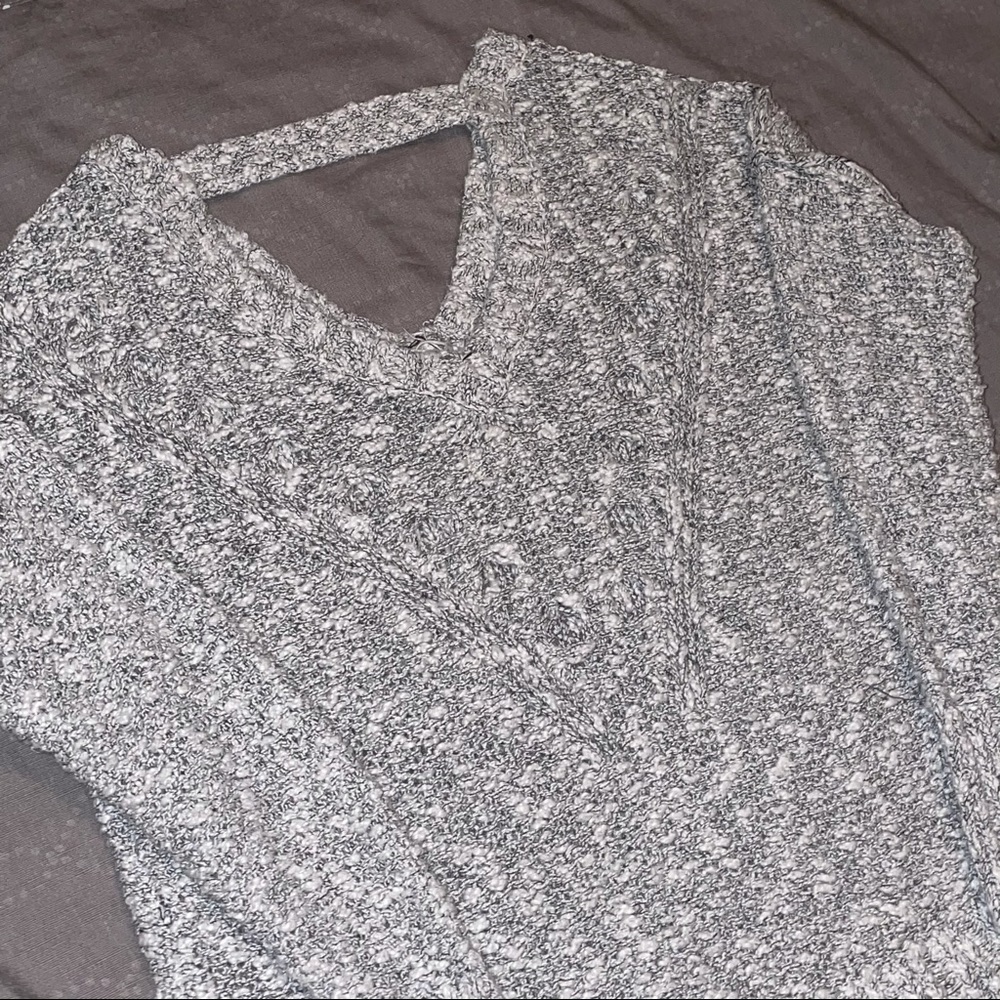 Hollister Knit Gray/White Sweater Size XS